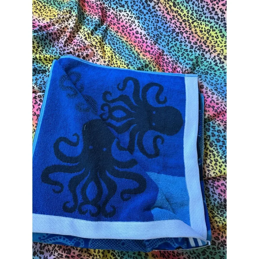 Caro Home Octopus Friends Blues Beach Towel 35x66 Blue Coastal Ocean NWT